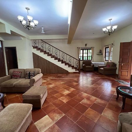 Serene Villa ปณชี ภายนอก รูปภาพ