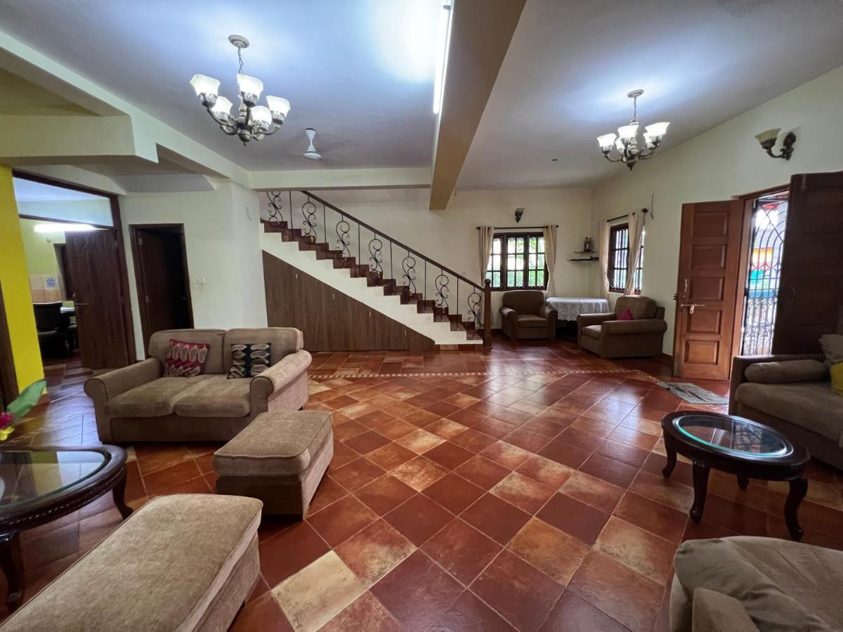 Serene Villa ปณชี ภายนอก รูปภาพ
